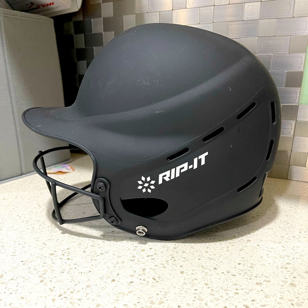 Softball helmet
